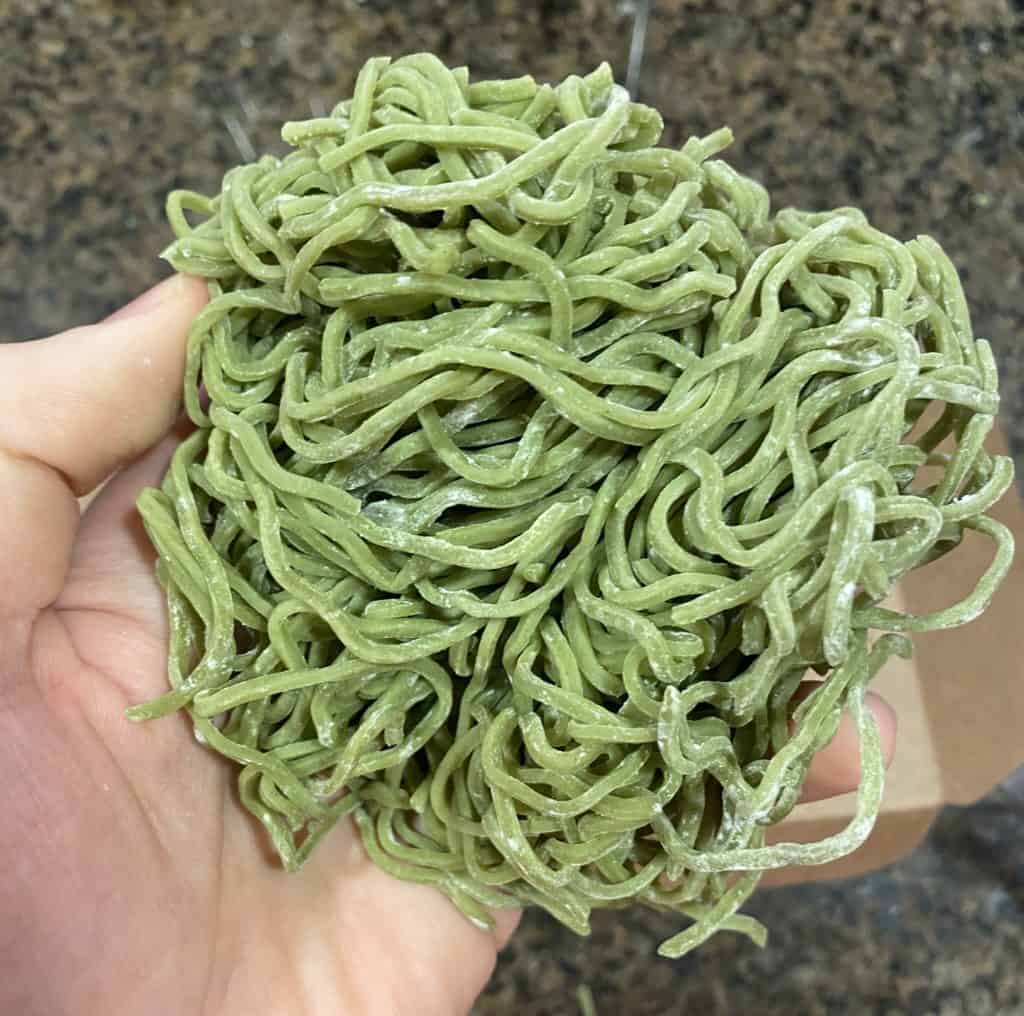 spinach noodles